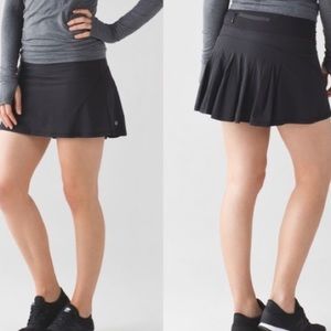 Lululemon circuit breaker skirt